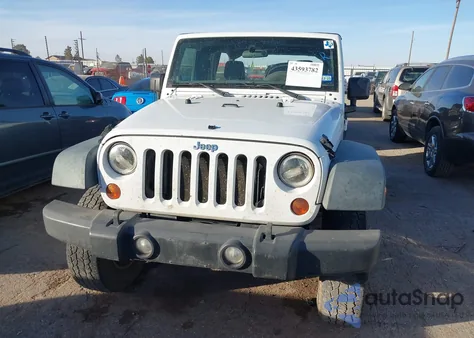2011 Jeep Wrangler Unlimited Sport z USA, uszkodzony, nr VIN 1J4BA3H14BL577159
